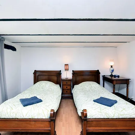 Holiday home Holiday La Grande Ecole Cherain